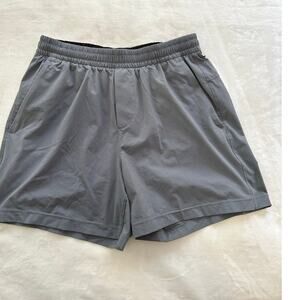 Lululemon Shorts Men Small Gray Active Leisure XC 4.5 Inseam